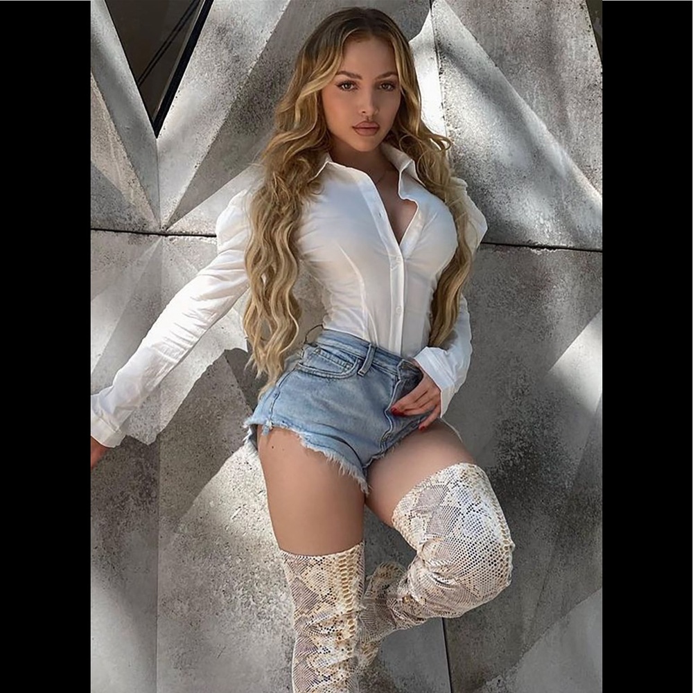 Fashion nova bodysuit